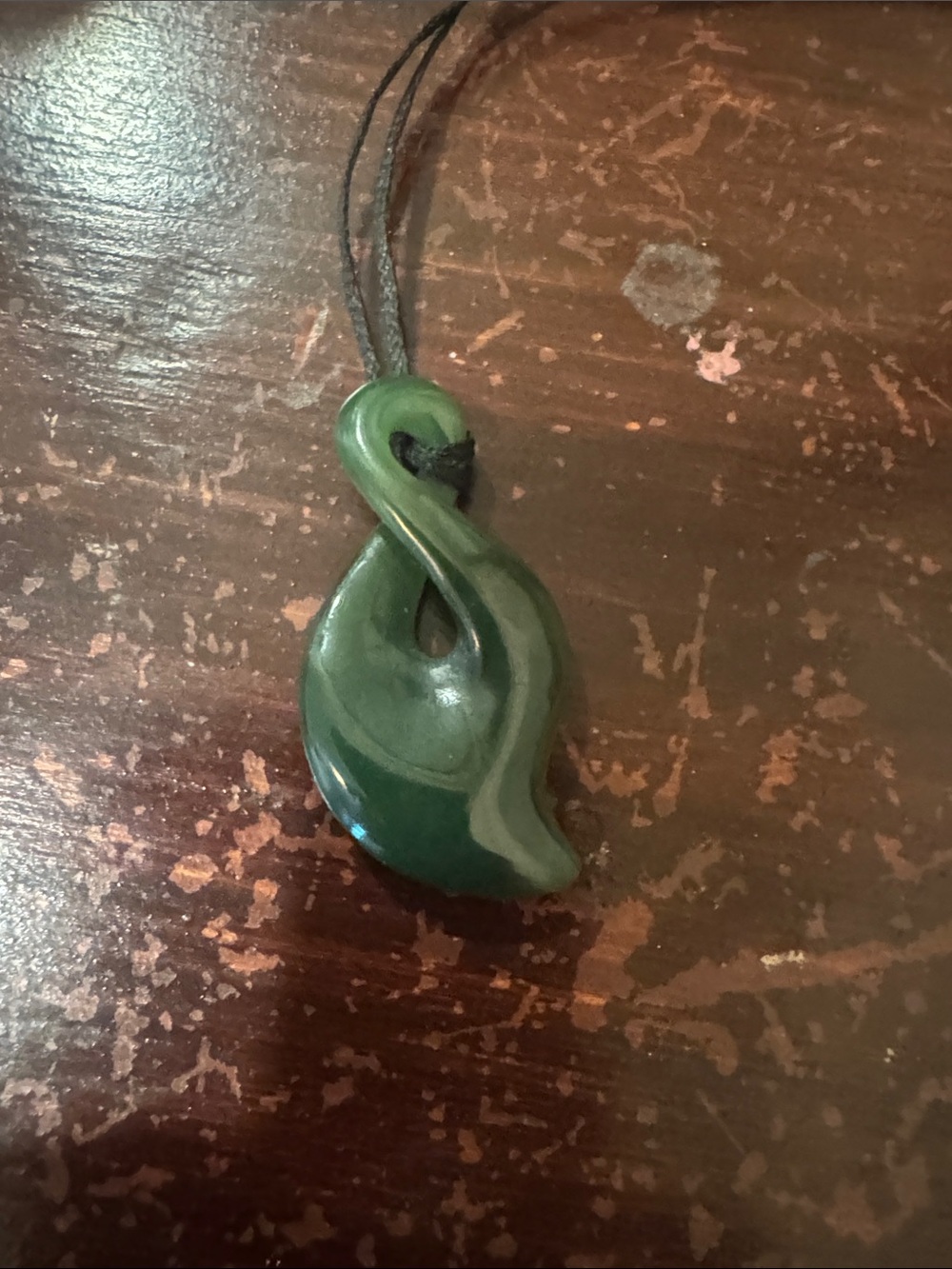 Green Carved Jade Twist Pendant Necklace